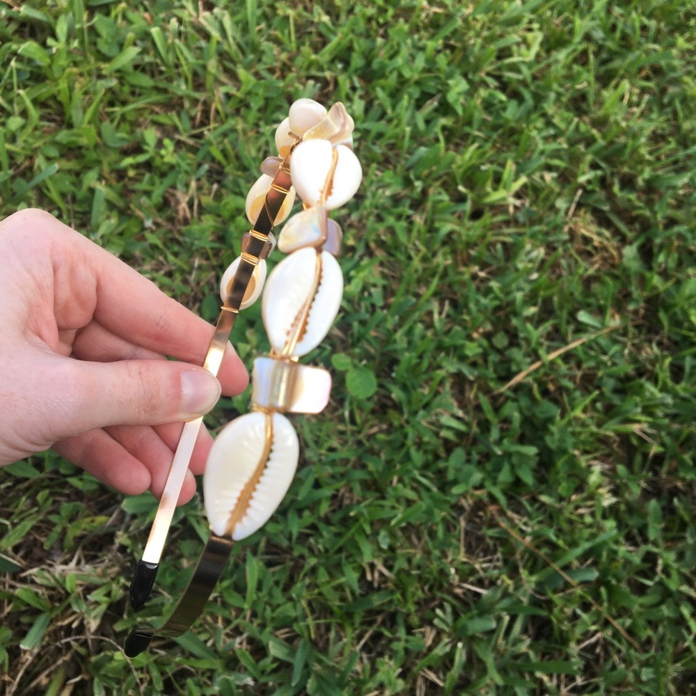 Shell headband - Picture 1 of 4